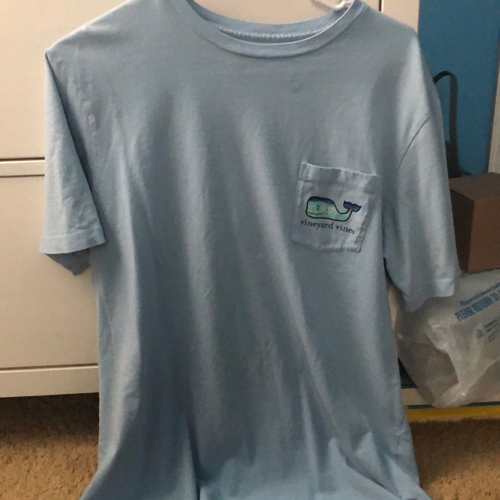men’s vineyard vines t-shirt